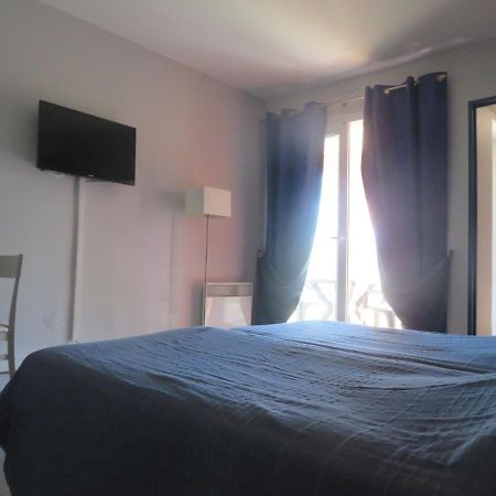 Appartement Village 9 En Residence De Vacances En Camargue アルル エクステリア 写真