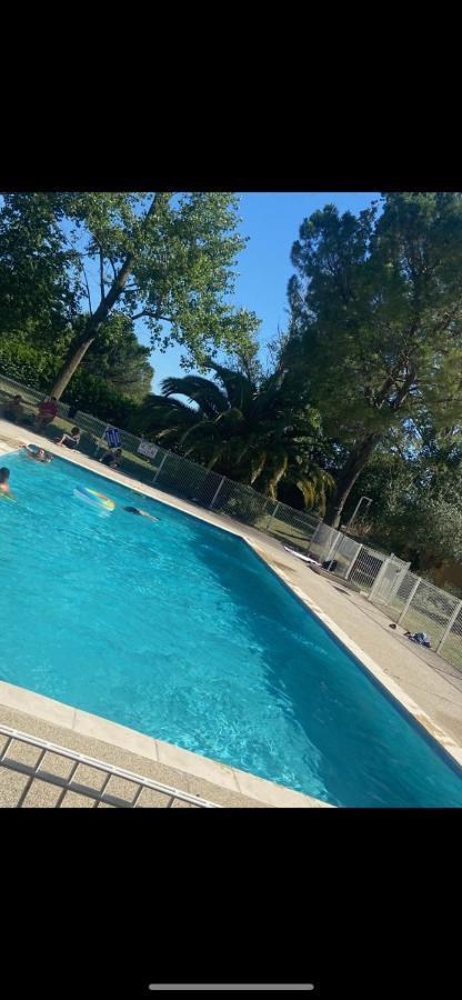 Appartement Village 9 En Residence De Vacances En Camargue アルル エクステリア 写真